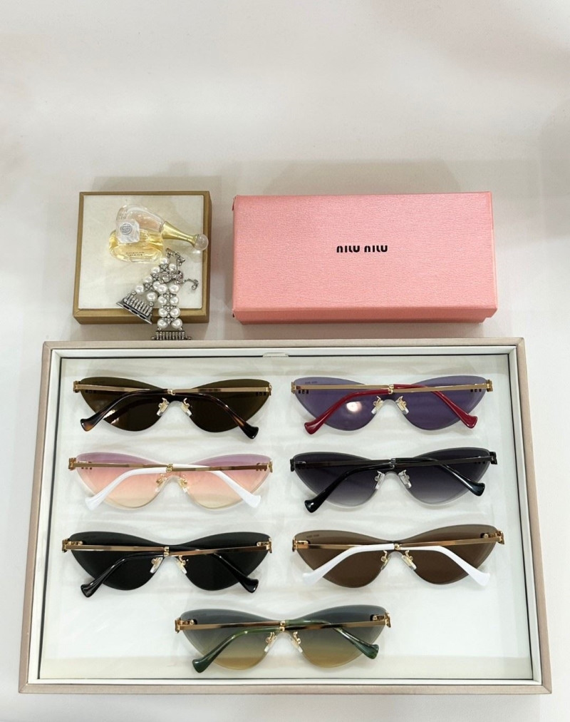 Miu miu Sunglasses